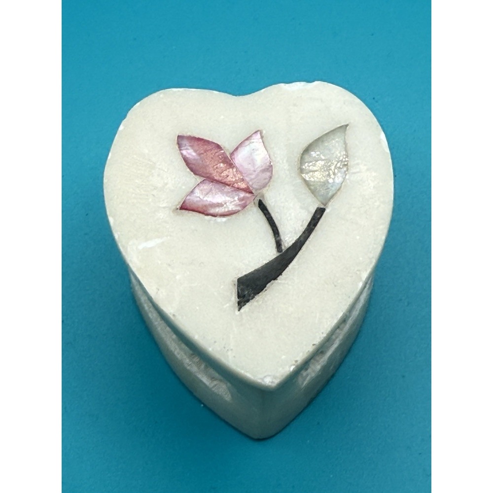 Vintage polished Soap Stone Trinket Ring Box with Mother Of Pearl floral inlay